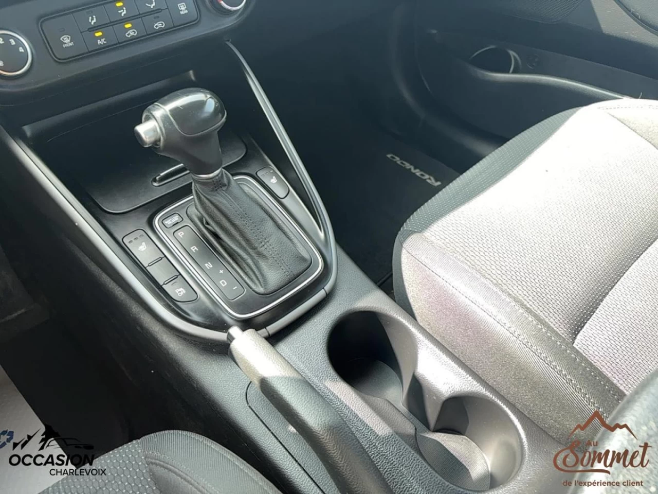 2016 Kia Rondo
                                                    4dr Wgn Auto EX Image principale