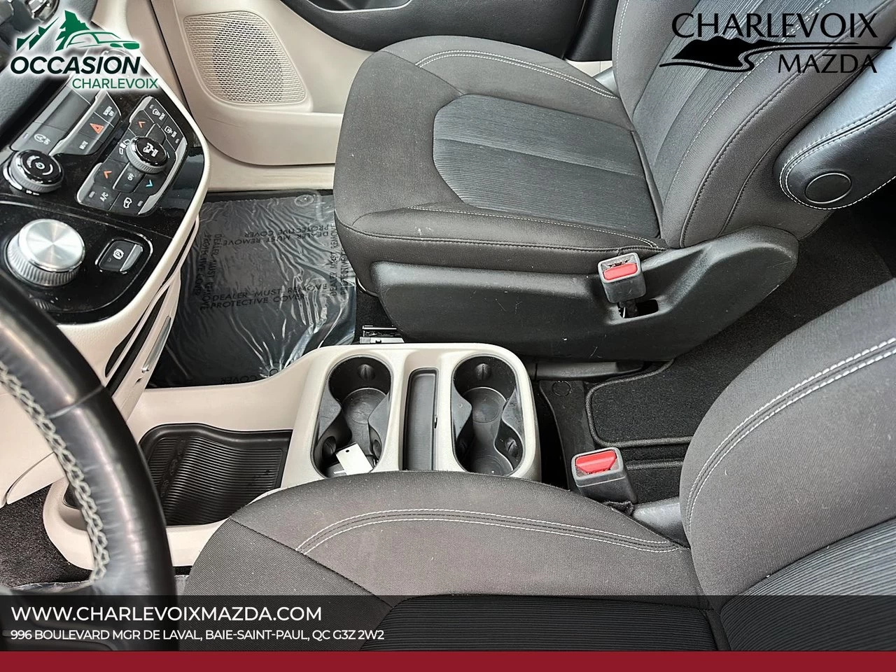 2021 Chrysler Grand Caravan SXT Main Image