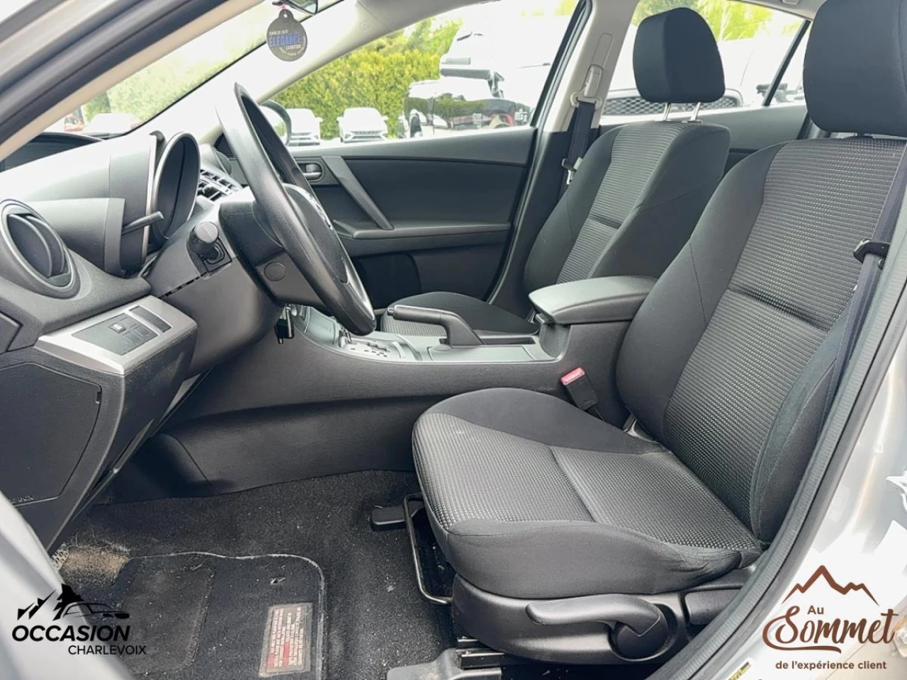 2012 Mazda Mazda3 4dr Sdn Auto GX Image principale