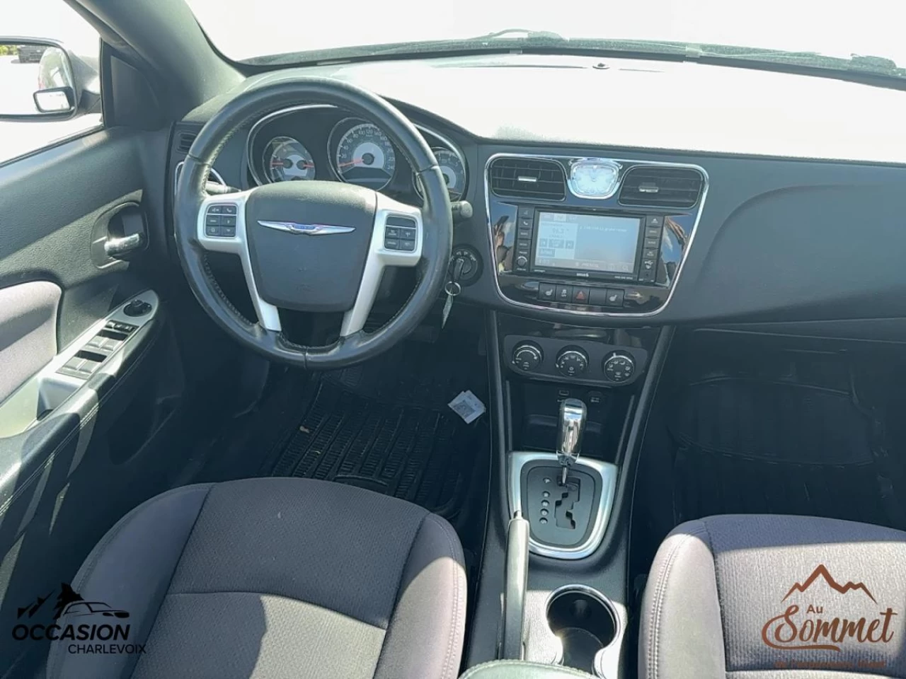 2012 Chrysler 200 2dr Conv Touring Image principale