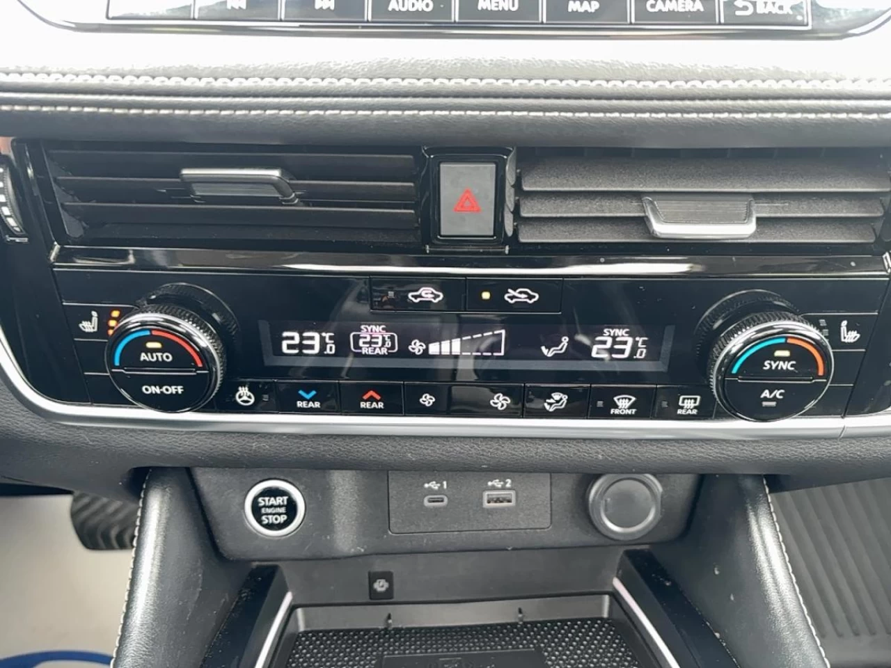 2023 Nissan Rogue
                                                    AWD Platinum Image principale