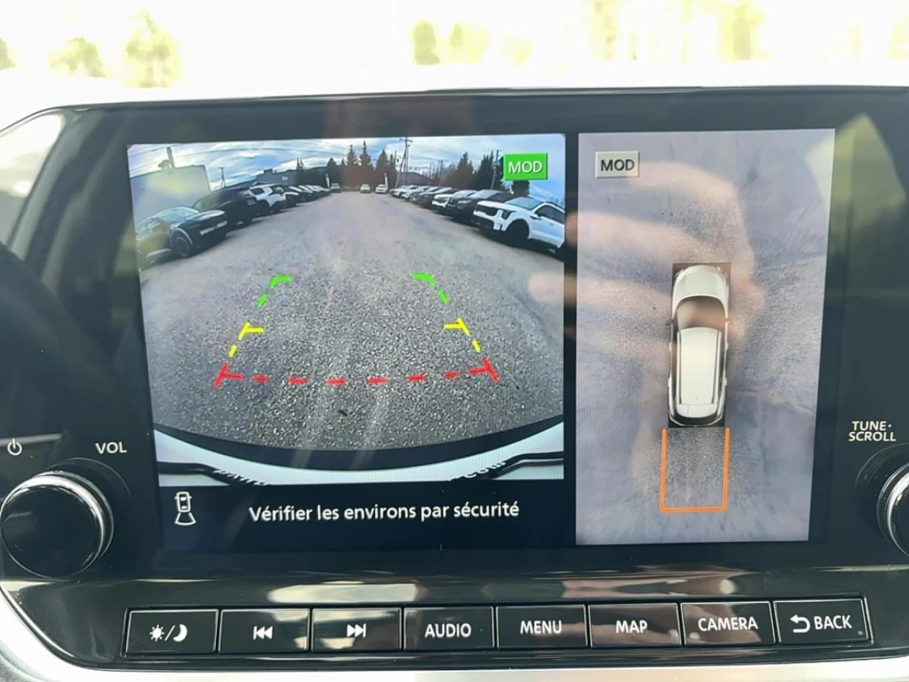 2023 Nissan Rogue
                                                    AWD Platinum Image principale