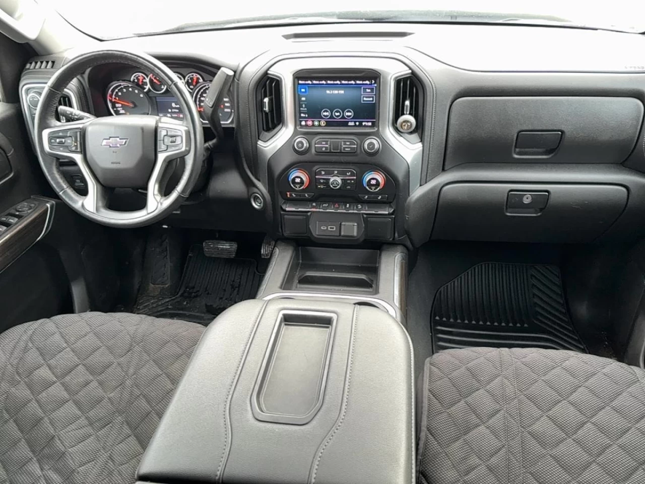 2022 Chevrolet 1500 Crew Cab Standard Box 4-Wheel Drive RST Image principale