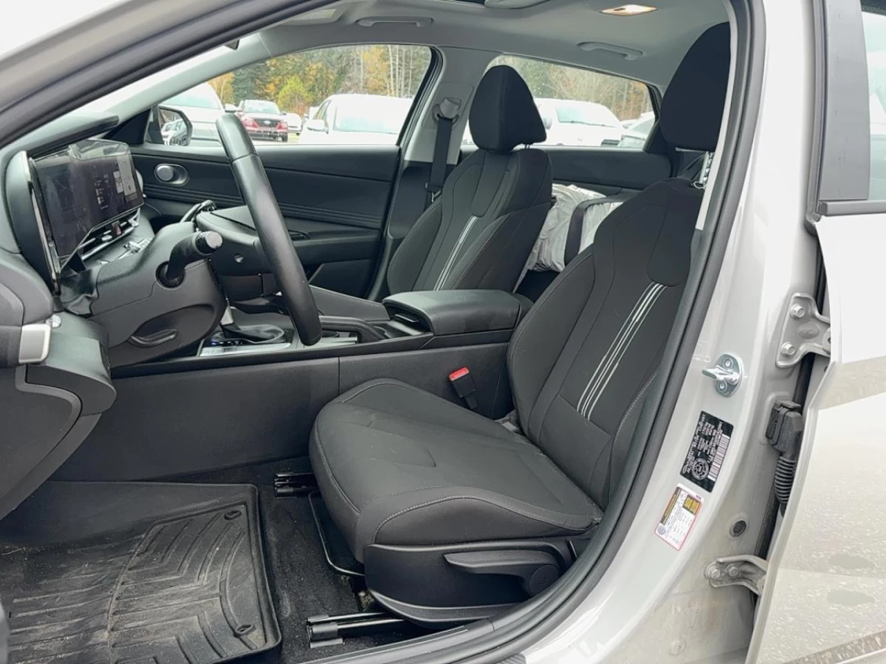 2023 Hyundai Elantra Preferred IVT w/Tech Pkg Main Image