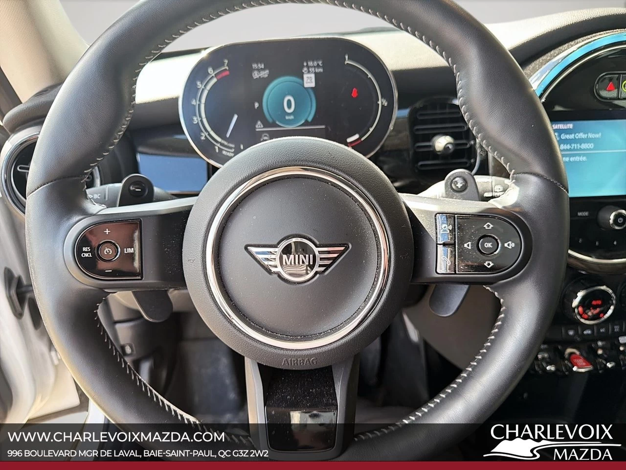 2023 MINI 3 Door Cooper S Image principale