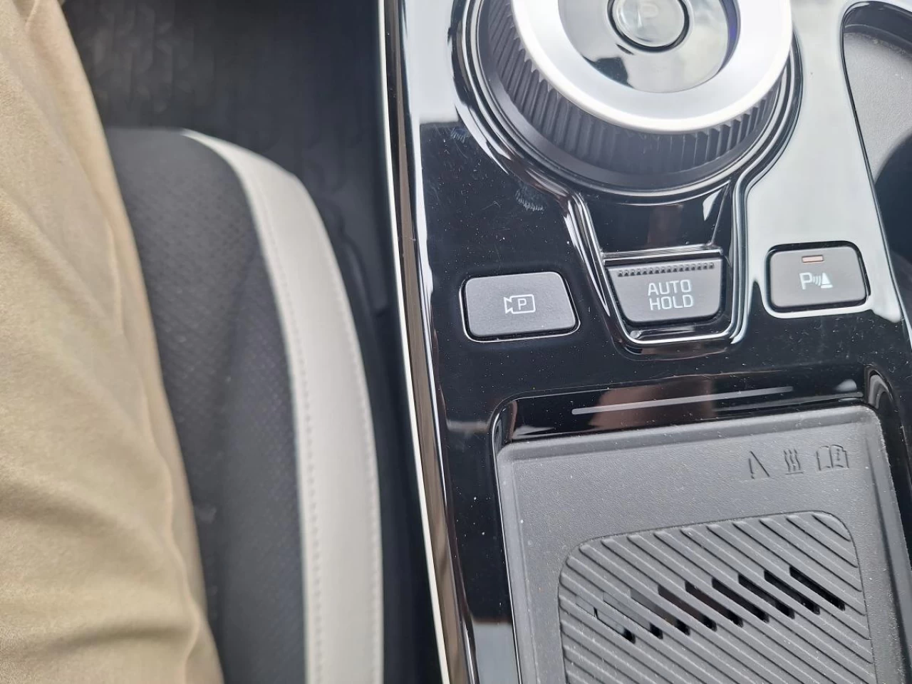 2024 Kia EV6 Land w/GT-Line Pkg 2 AWD Main Image