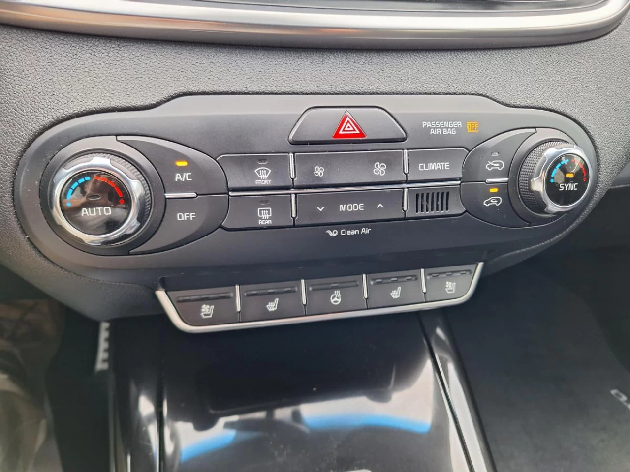 2017 Kia Sorento AWD 4dr SX Turbo Main Image