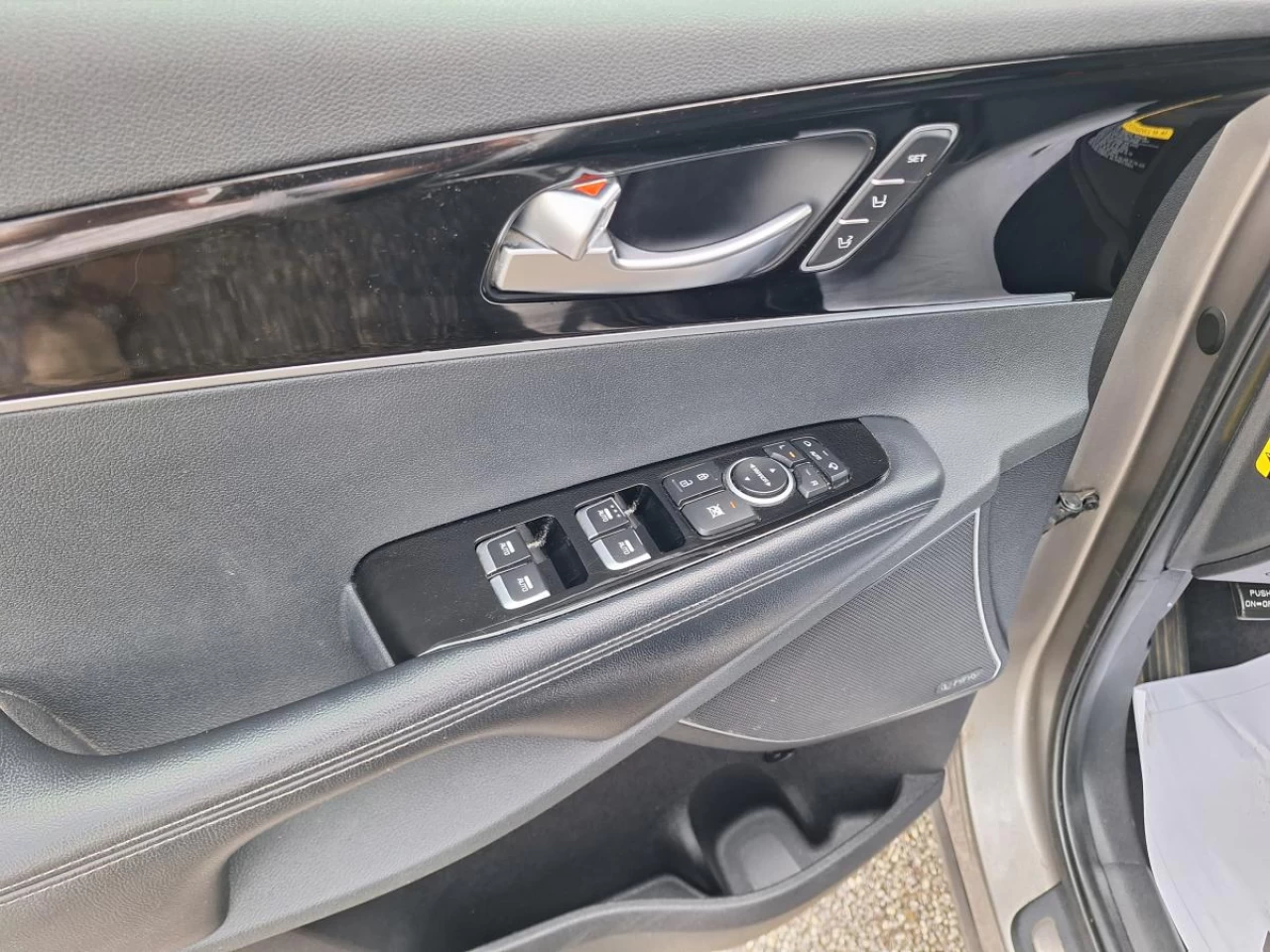 2017 Kia Sorento AWD 4dr SX Turbo Main Image