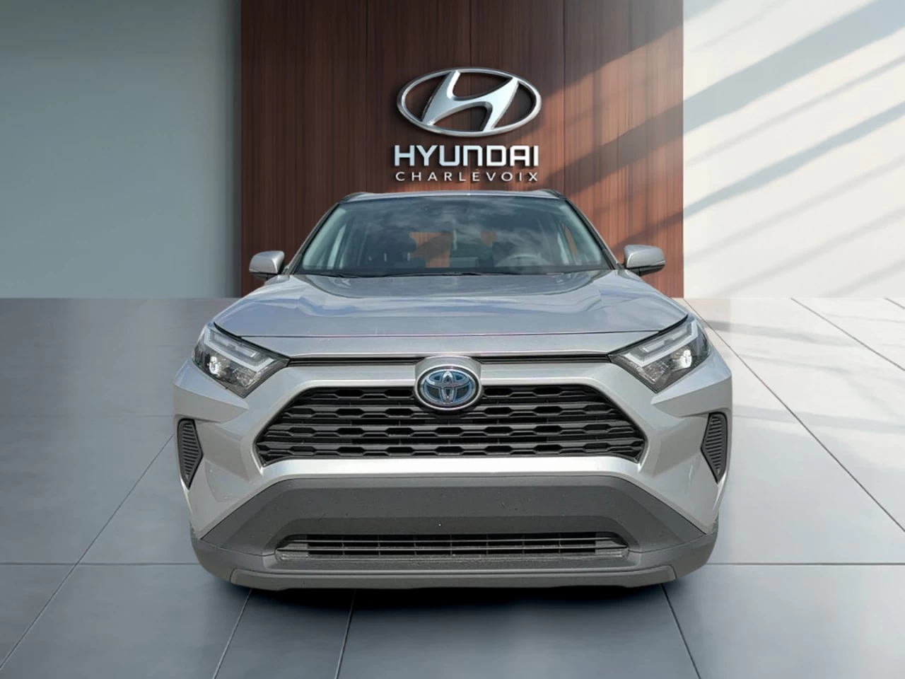 2023 Toyota RAV4 XLE AWD Image principale