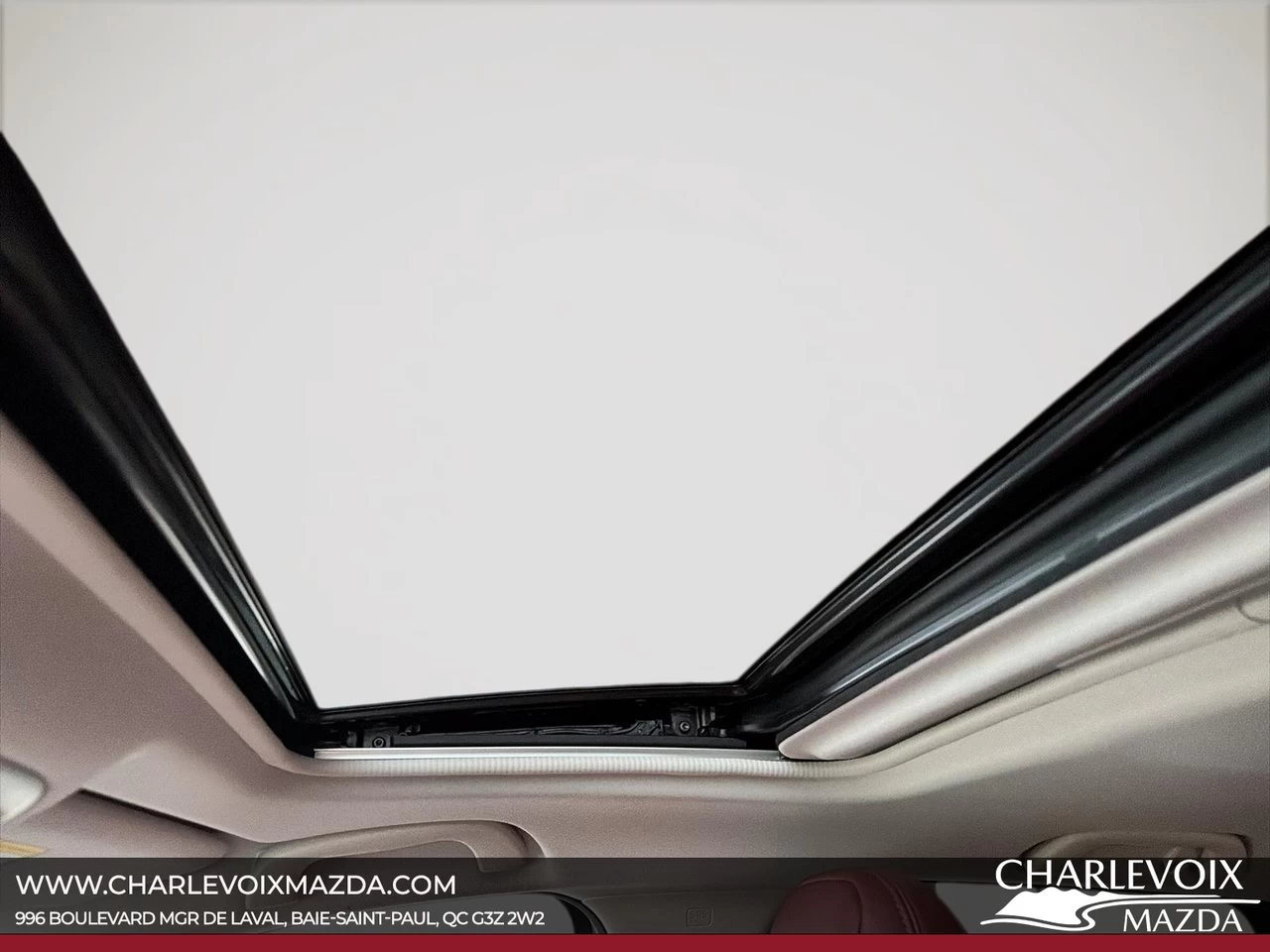 2023 Mazda CX-5 KURO AWD Image principale