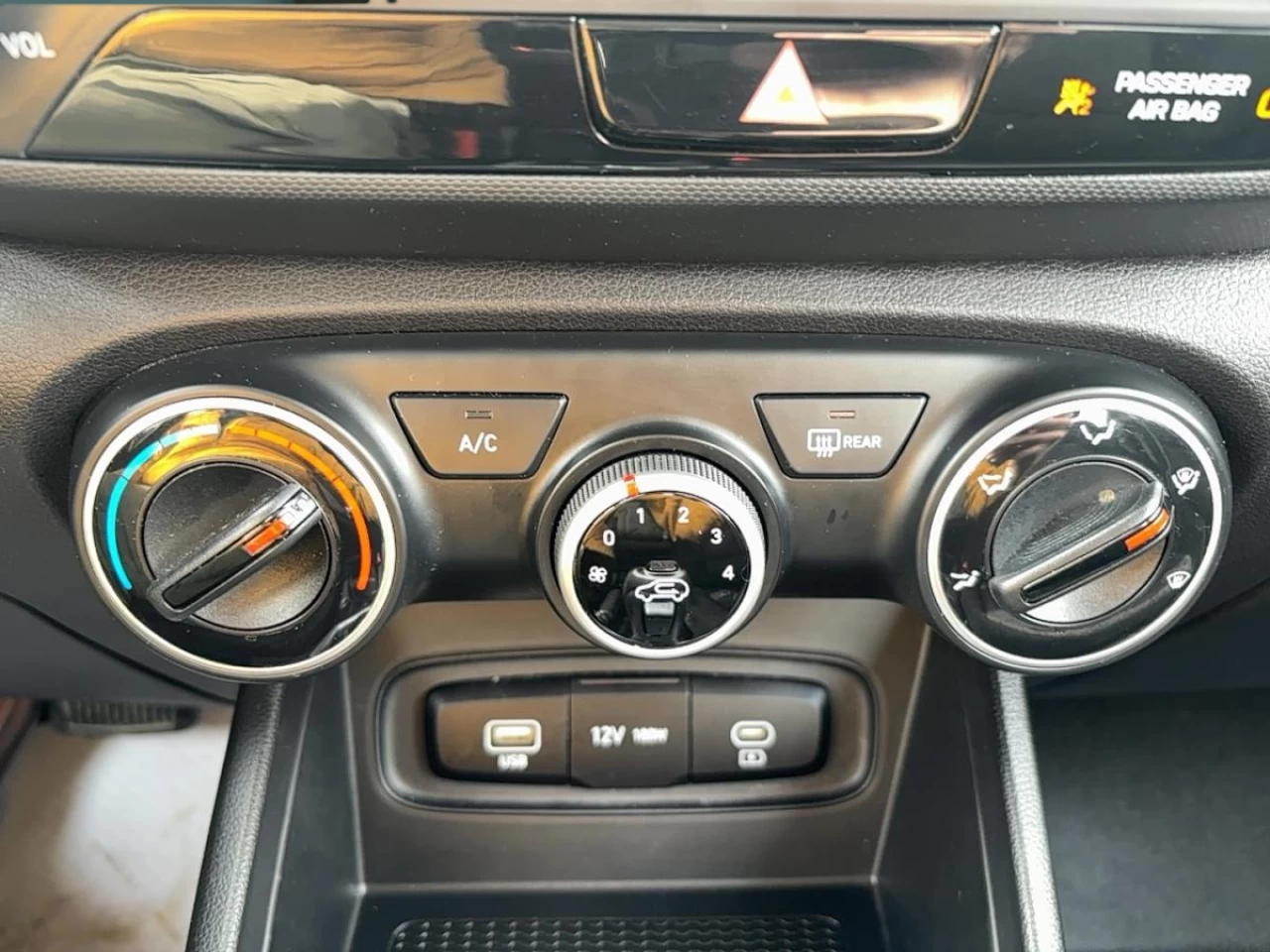 2023 Hyundai Venue
                                                    Essential IVT Image principale