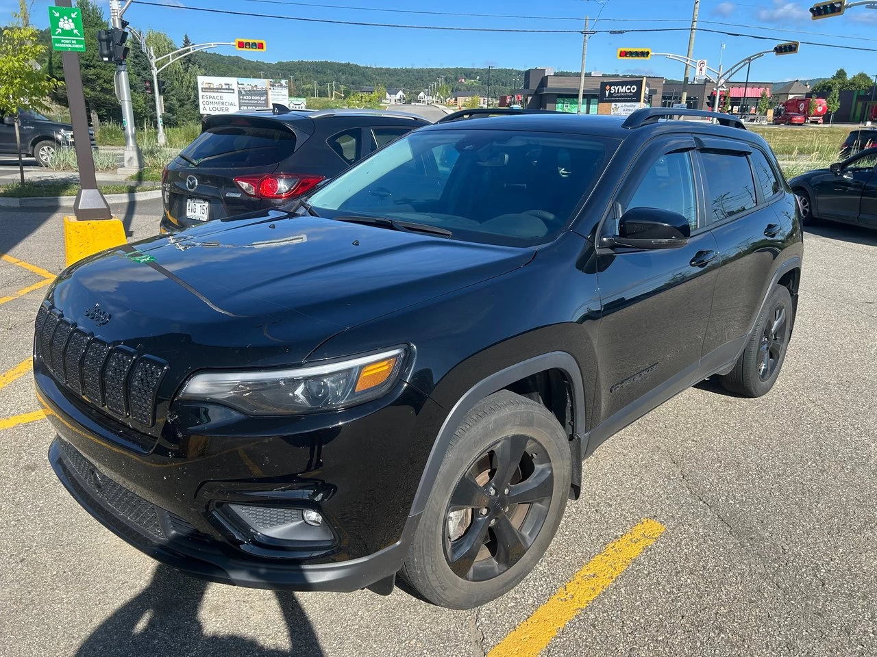 2022 Jeep Cherokee Altitude Luxe Image principale