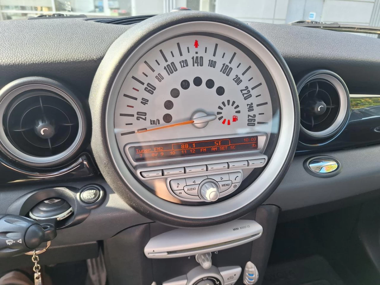 2008 MINI Cooper S 3 Door 2dr Cpe S Image principale