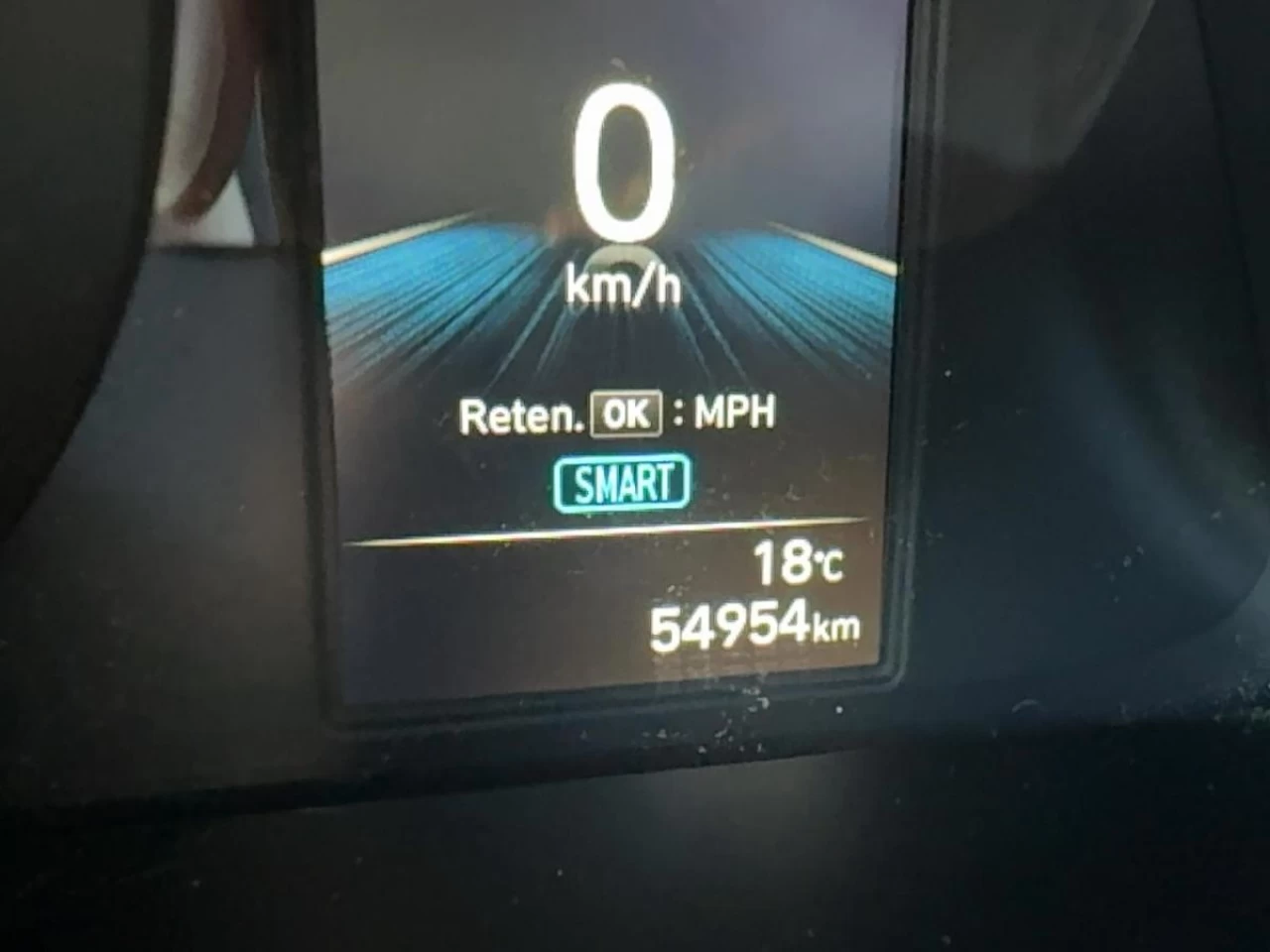 2022 Hyundai Elantra Preferred IVT Main Image
