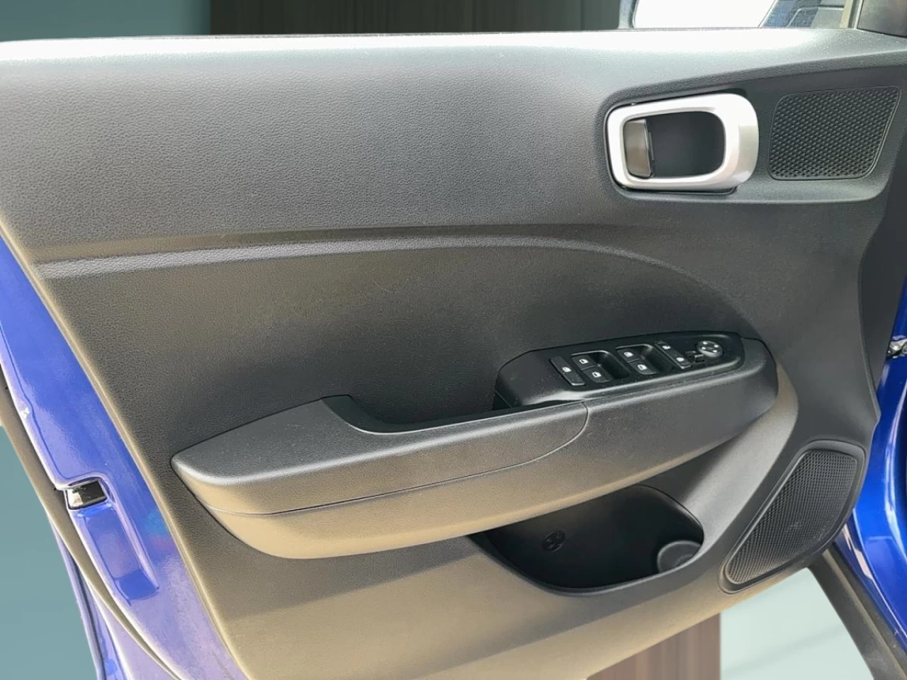 2023 Hyundai Venue
                                                    Essential IVT Image principale