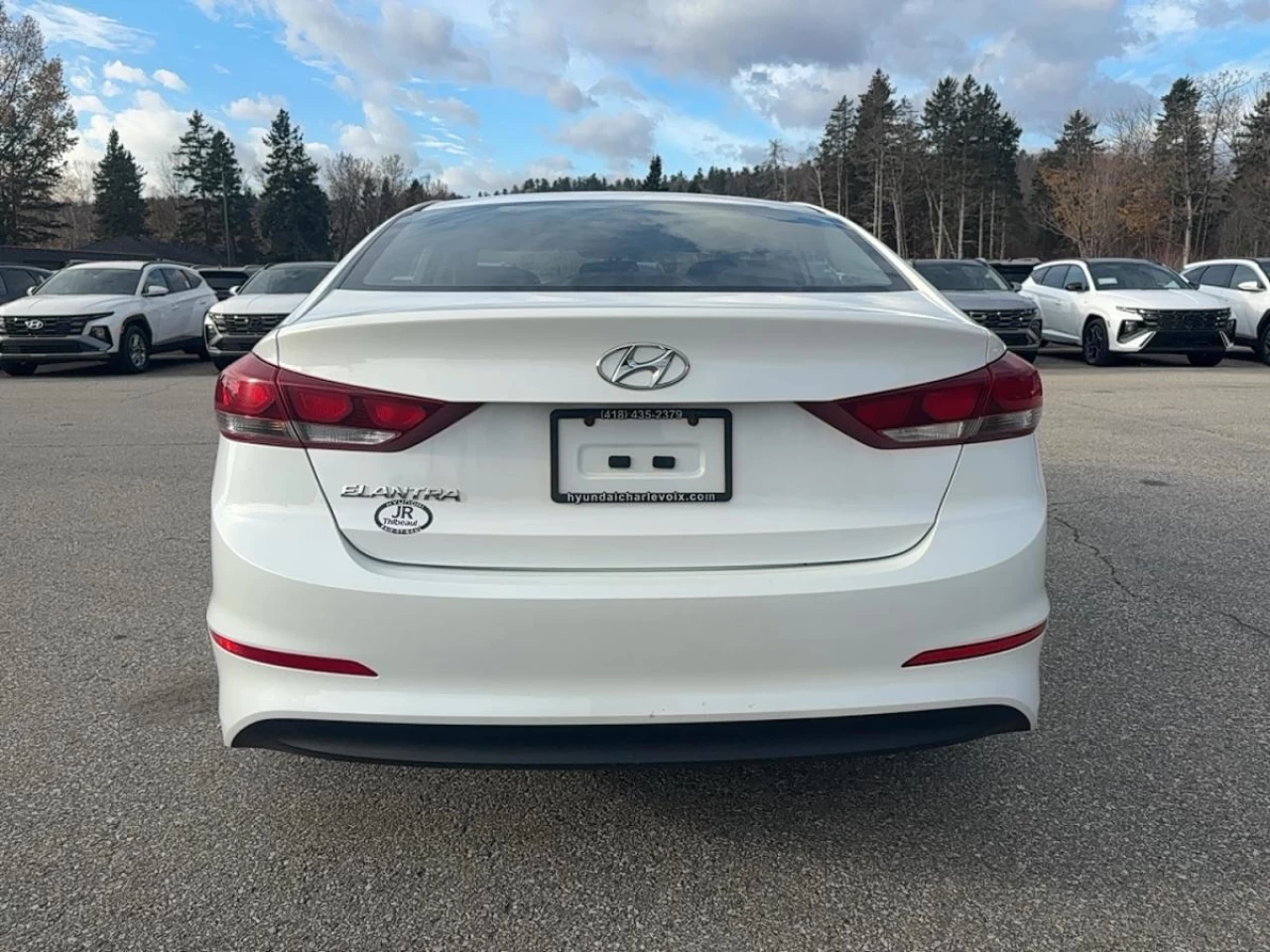 2017 Hyundai Elantra
                                                    4dr Sdn Man L Image principale