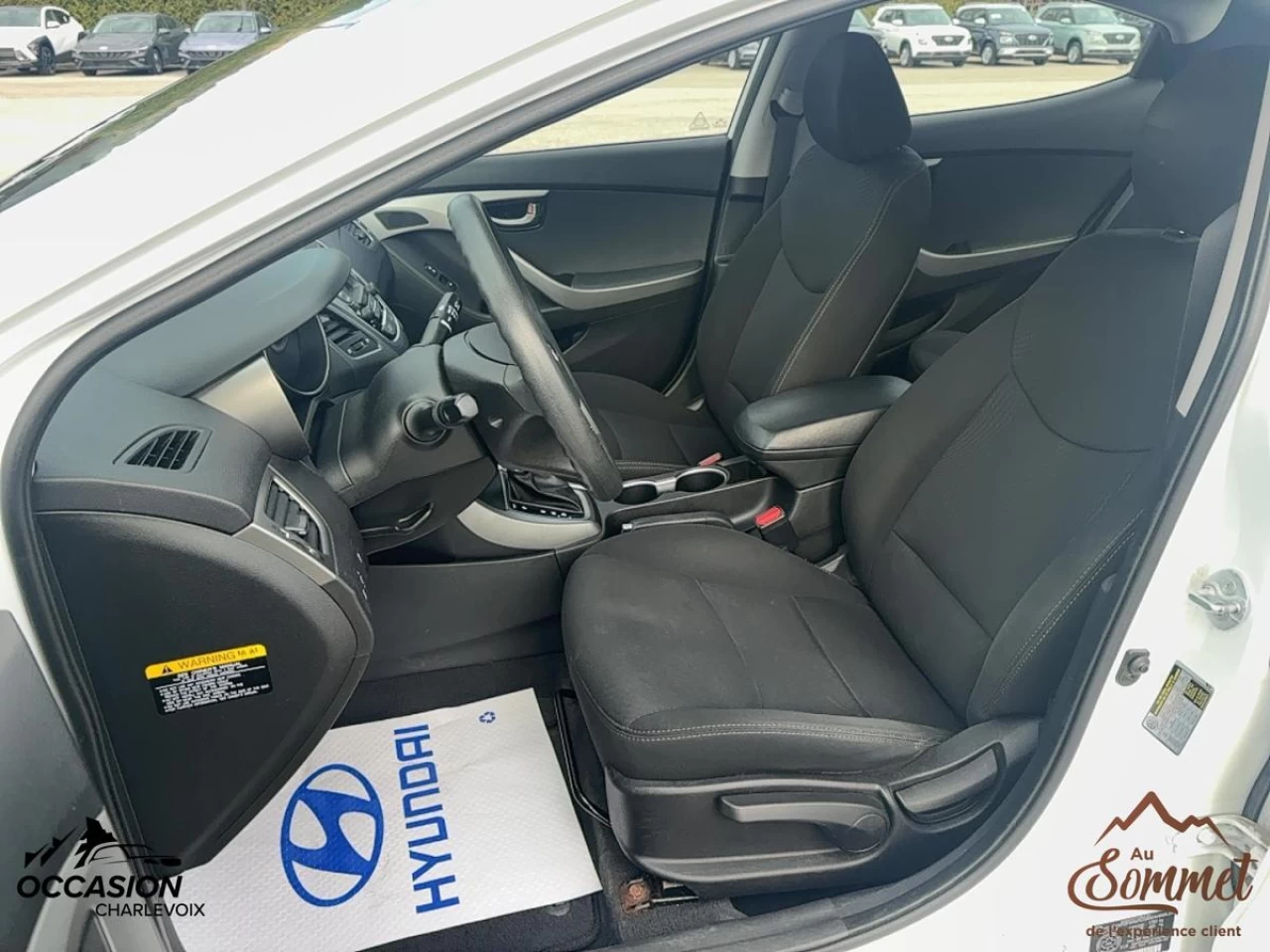 2015 Hyundai Elantra
                                                    4dr Sdn Auto GL Image principale