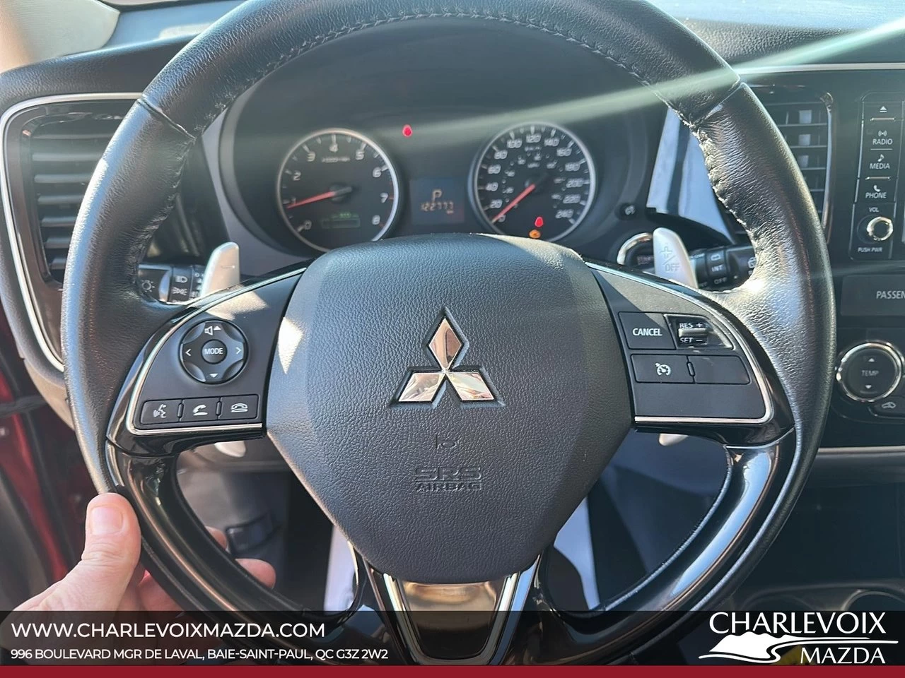 2016 Mitsubishi Outlander SE Image principale