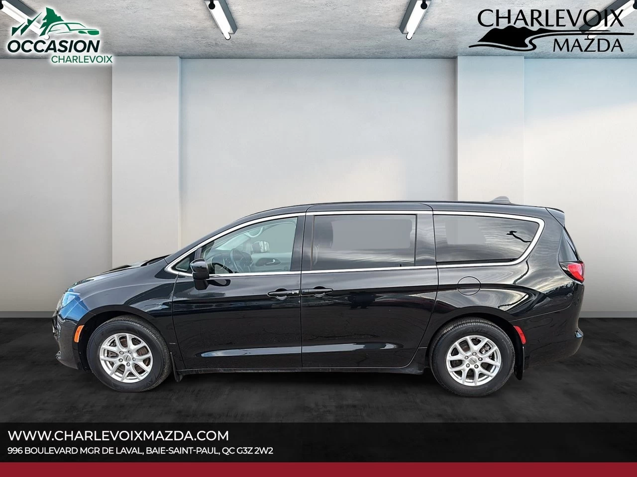 2021 Chrysler Grand Caravan SXT Main Image