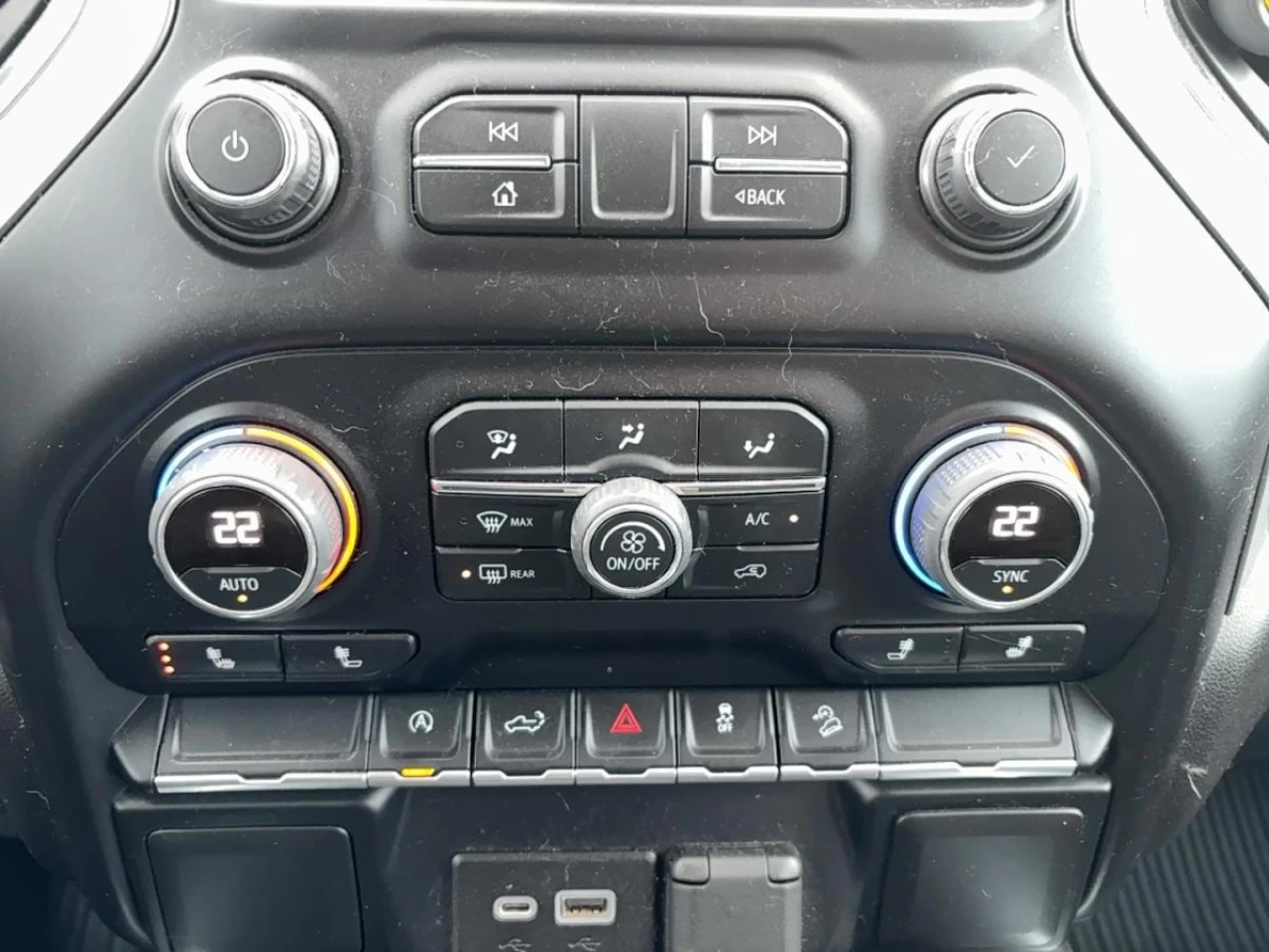 2022 Chevrolet 1500 Crew Cab Standard Box 4-Wheel Drive RST Image principale