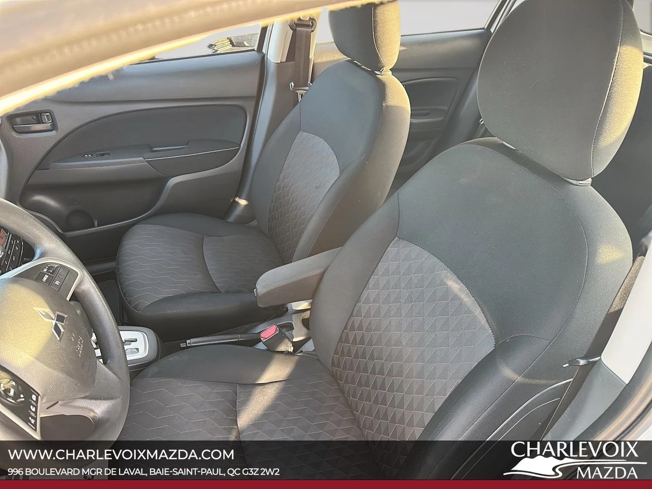 2023 Mitsubishi Mirage ES Image principale