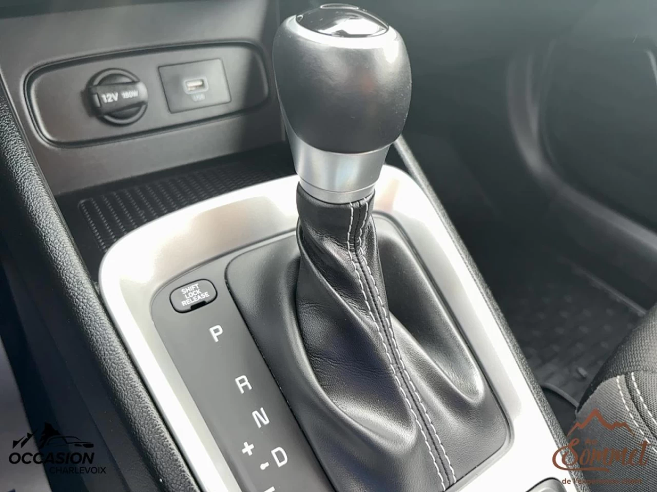 2021 Hyundai Venue
                                                    Preferred IVT w/Two-Tone Image principale