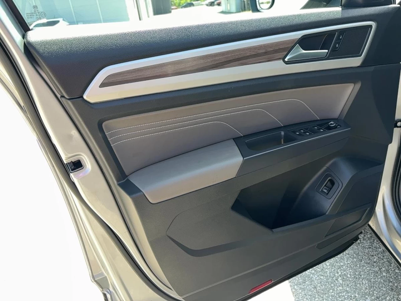 2021 Volkswagen Atlas Highline 3.6 FSI 4MOTION *Ltd Avail* Main Image