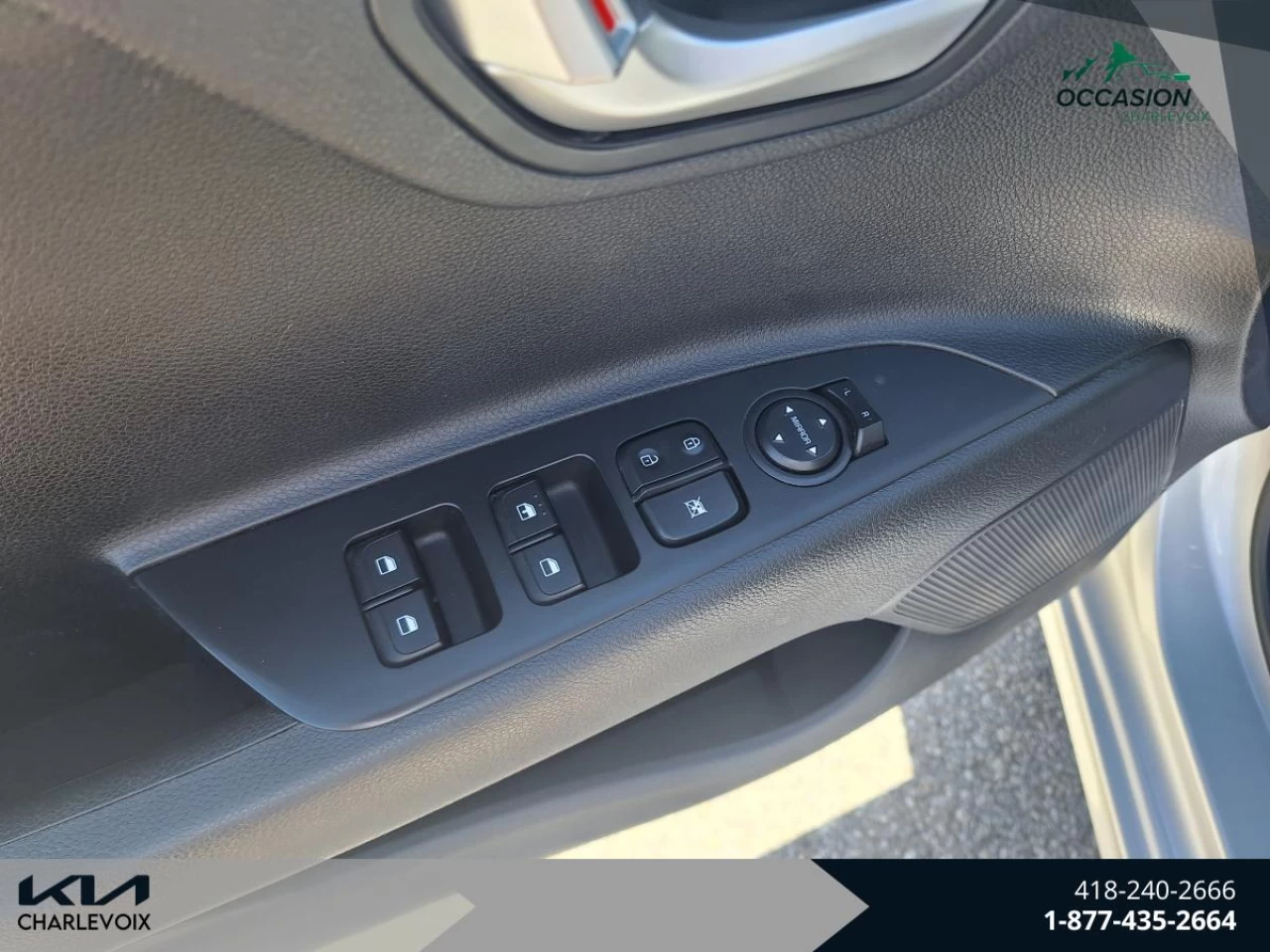 2023 Kia Rio5 LX Main Image