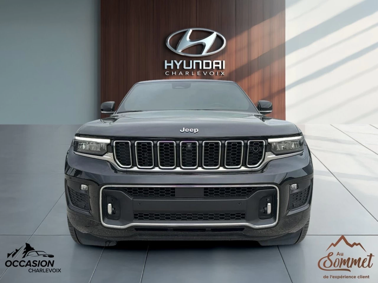 2023 Jeep Grand Cherokee
                                                    Overland 4x4 Image principale