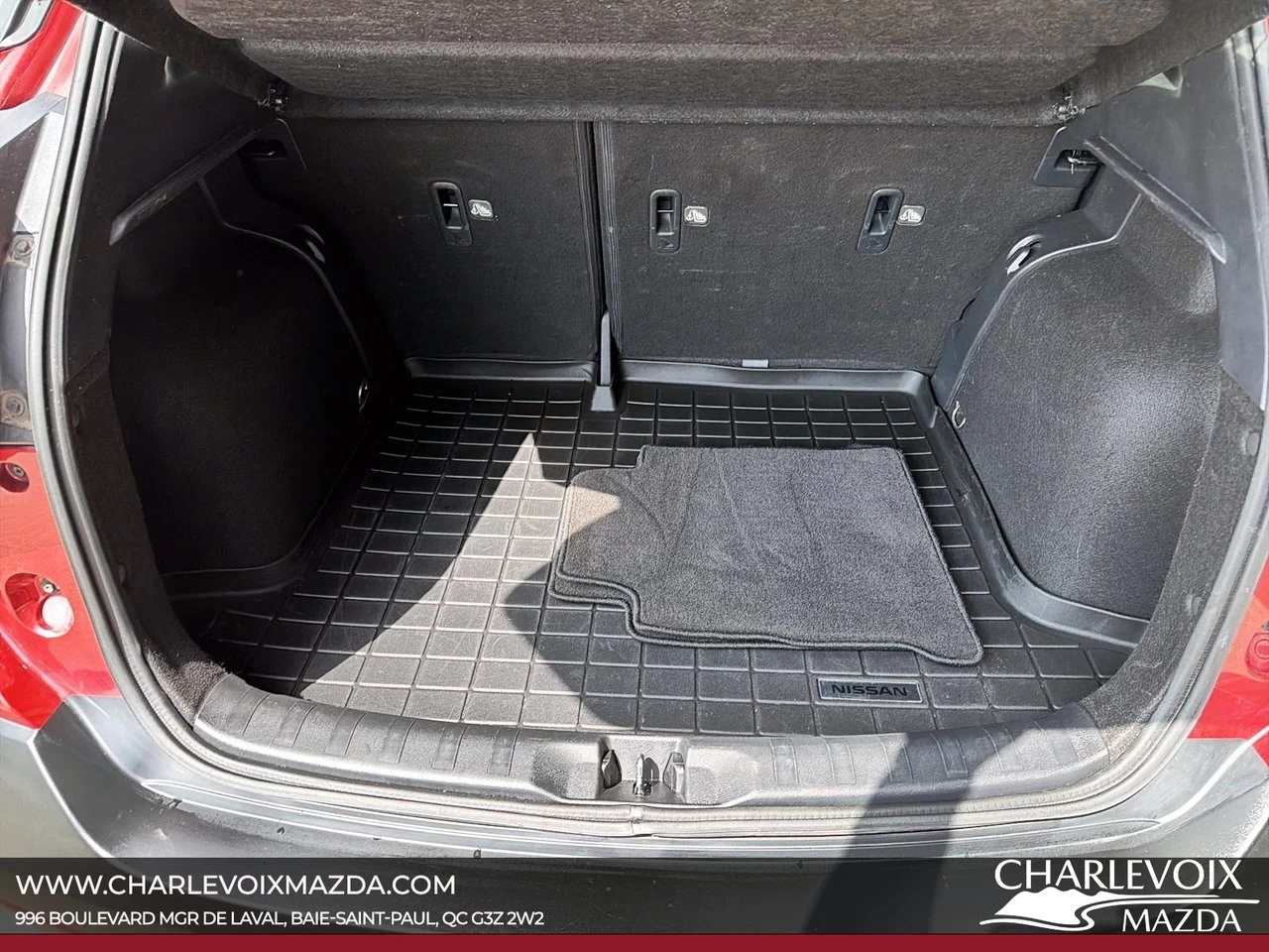 2019 Nissan Kicks SR Main Image