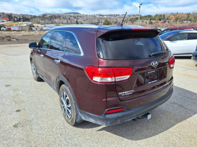 Kia Sorento FWD 4dr 2.4L LX 2016