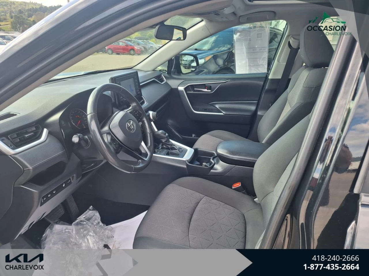 2019 Toyota RAV4 FWD XLE Image principale