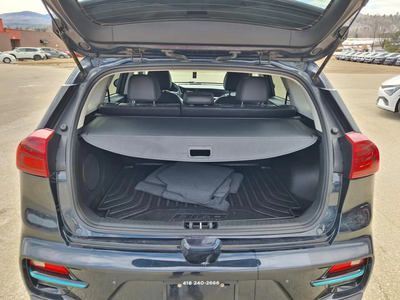 2020 Kia Niro SX Touring FWD Main Image