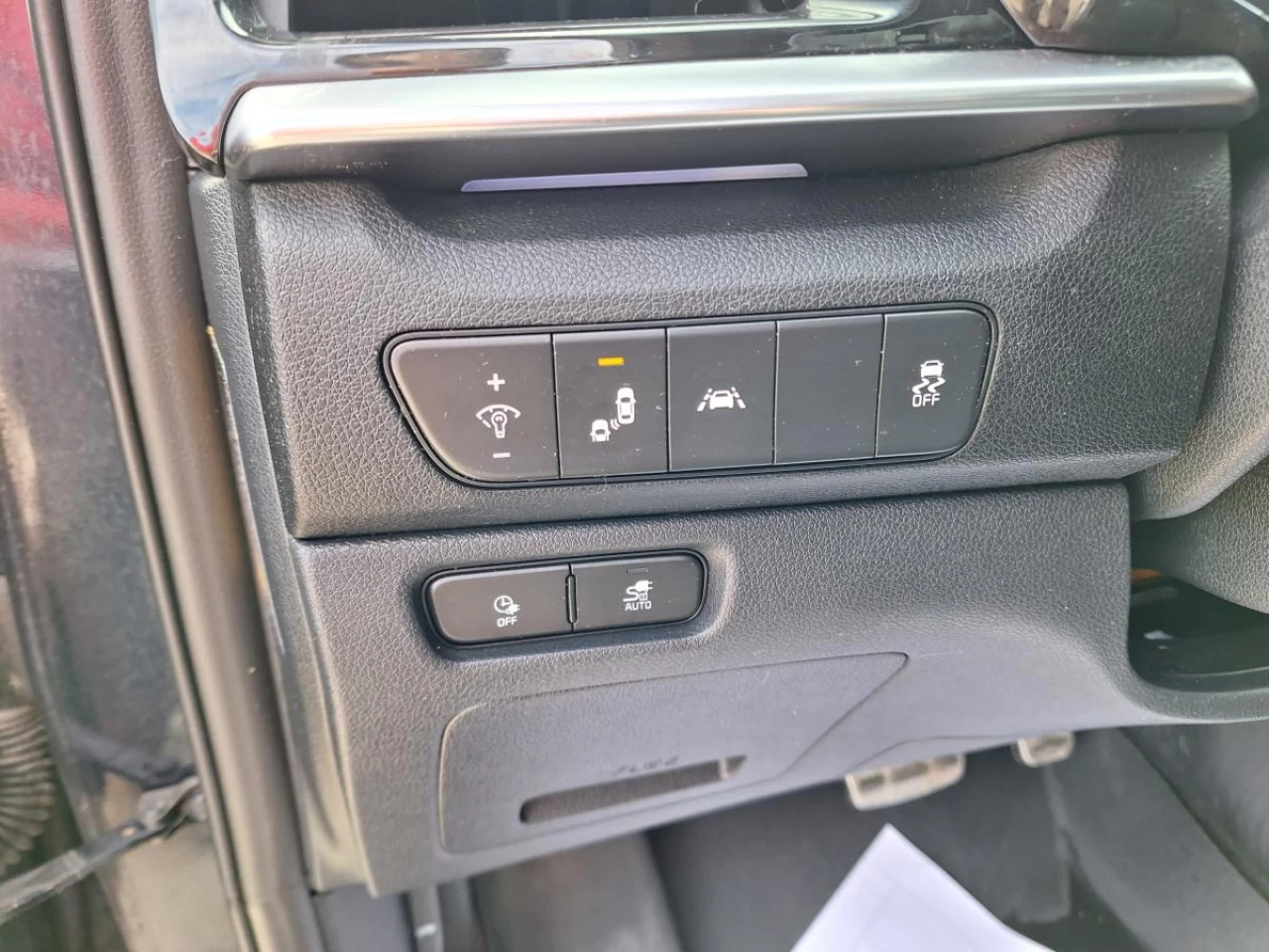 2020 Kia Niro SX Touring FWD Main Image