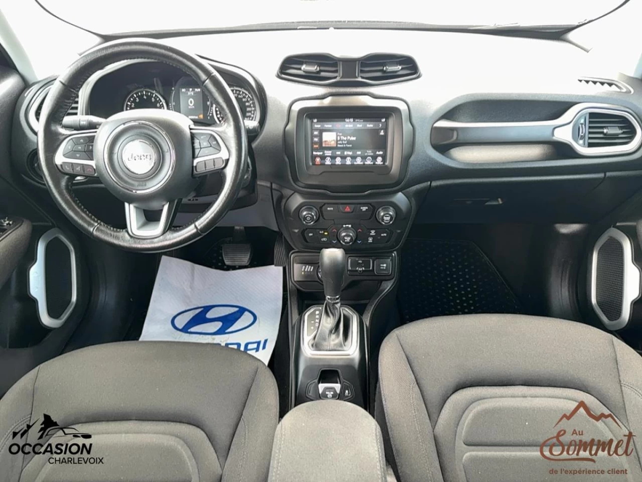 2018 Jeep Renegade
                                                    Altitude 4x4 Image principale