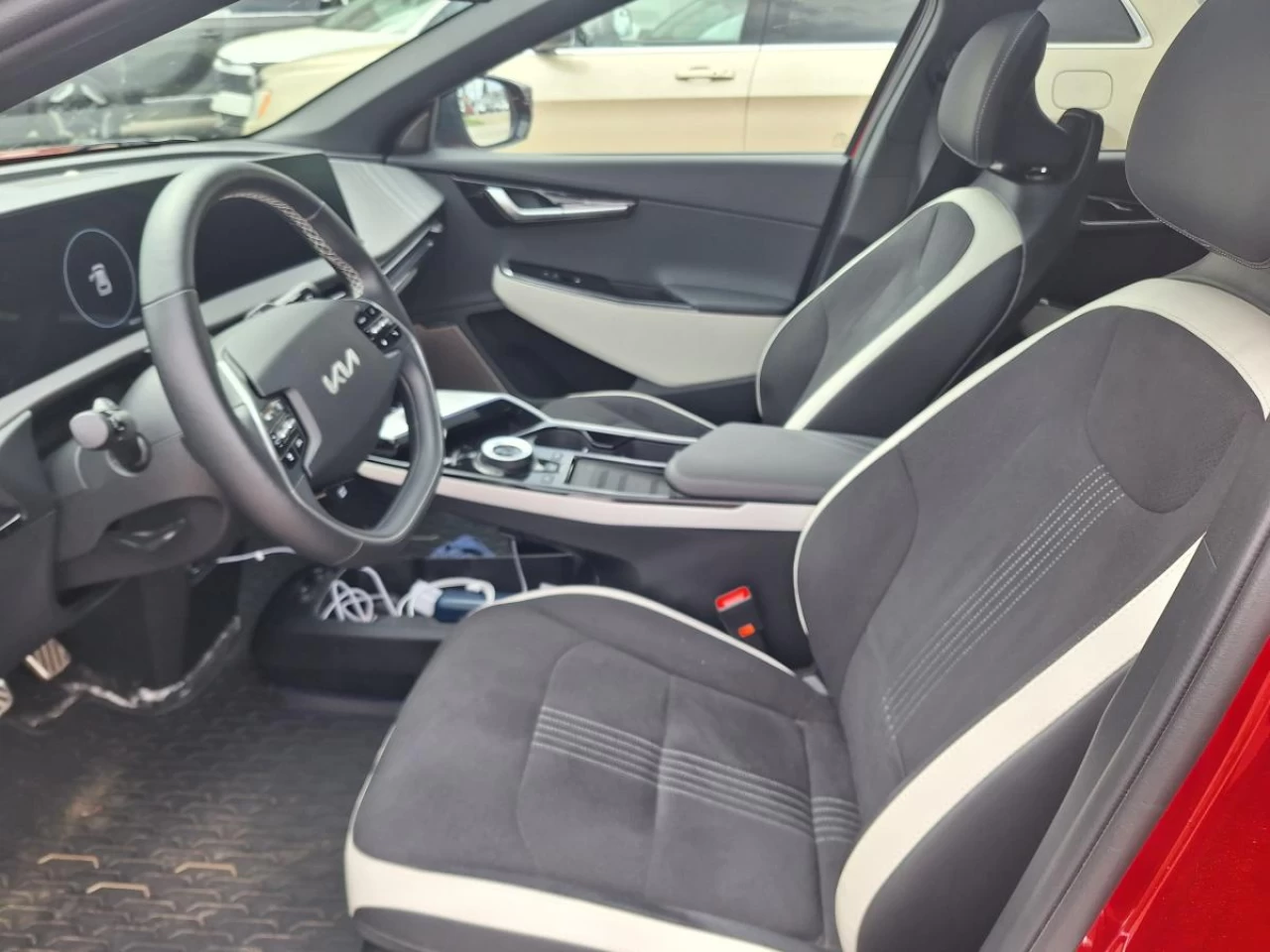 2024 Kia EV6 Land w/GT-Line Pkg 2 AWD Image principale