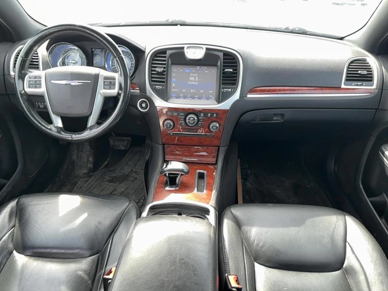 2013 Chrysler 300 4dr Sdn Touring RWD Image principale