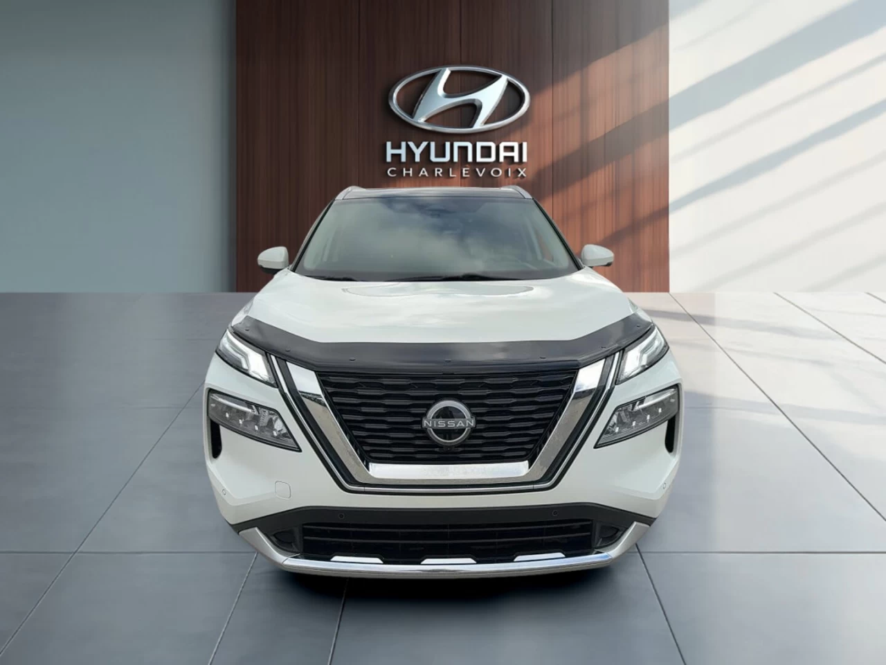 2023 Nissan Rogue
                                                    AWD Platinum Main Image