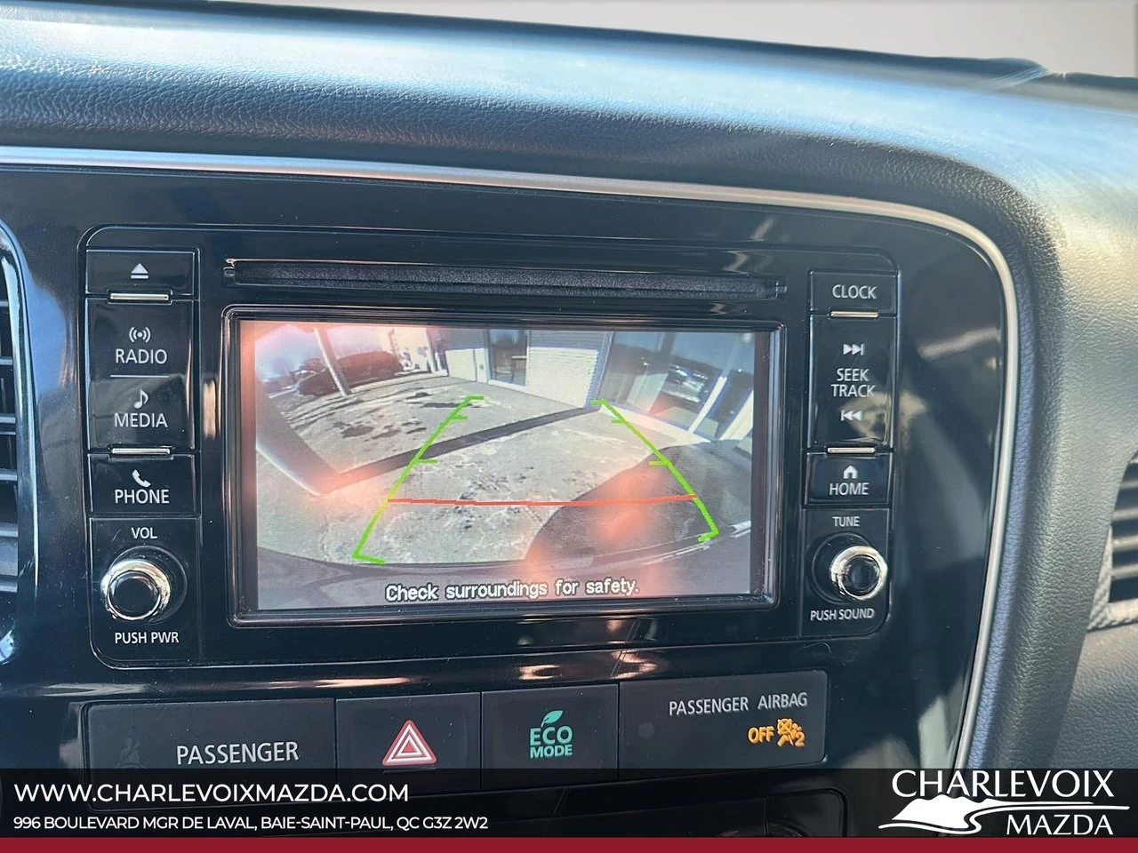 2016 Mitsubishi Outlander SE Image principale