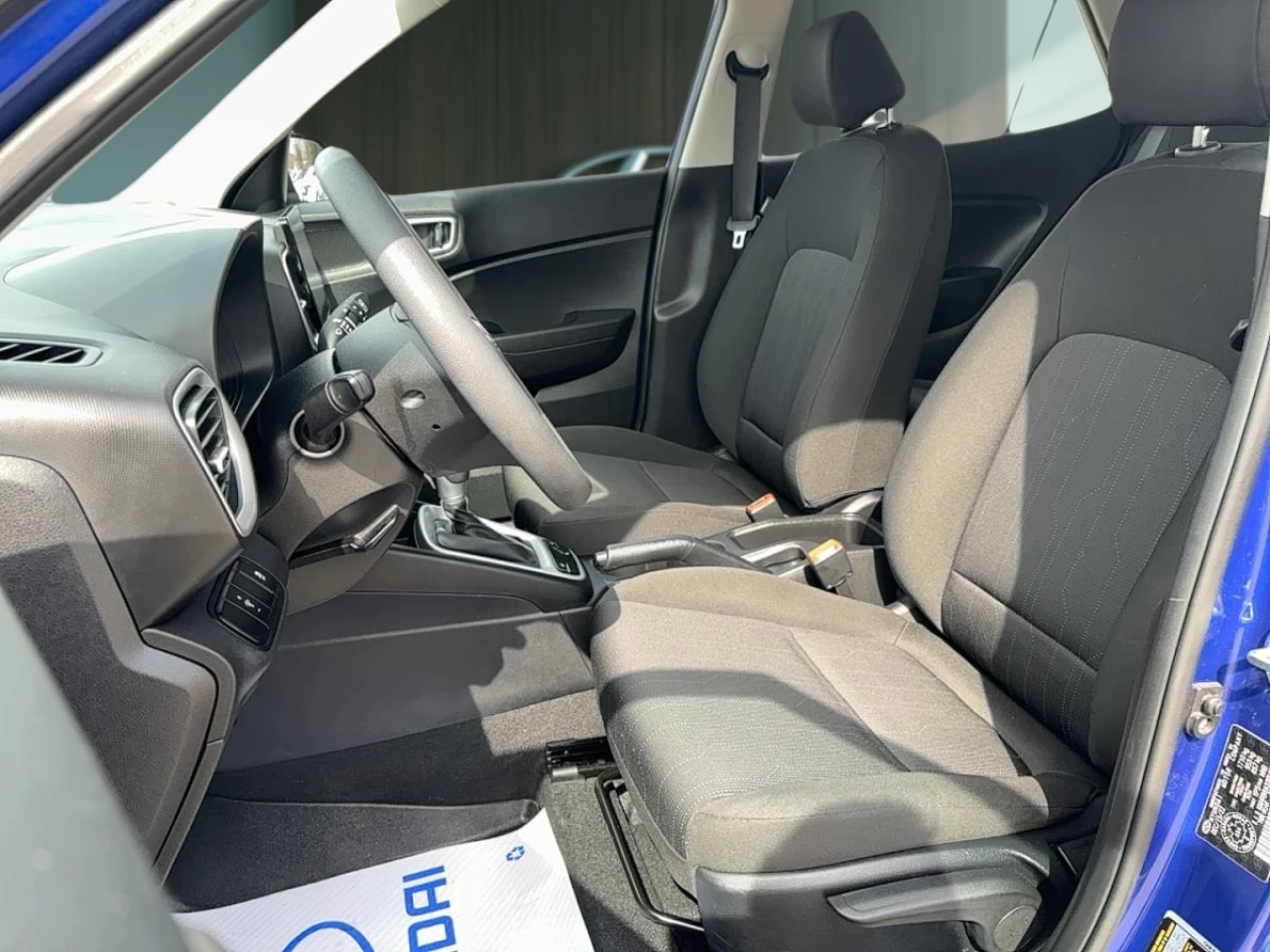 2023 Hyundai Venue
                                                    Essential IVT Main Image