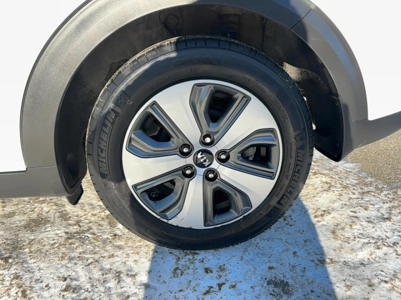 2019 Kia Niro L FWD Image principale