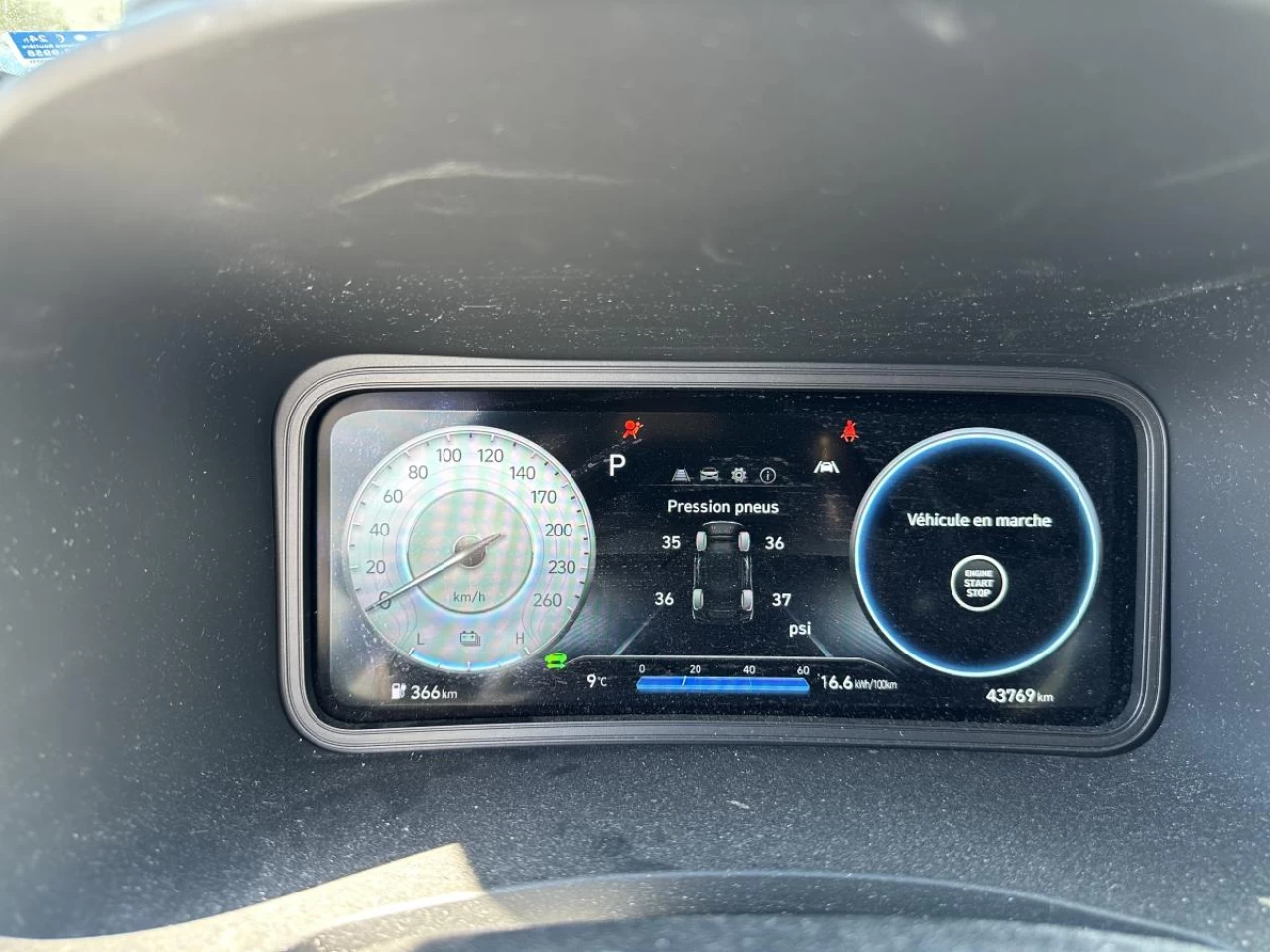 2022 Hyundai Kona electric Preferred FWD w/Two-Tone Roof Main Image