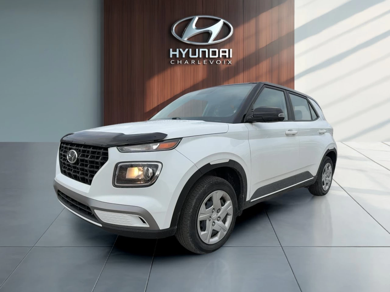 2022 Hyundai Venue Essential IVT w/Two-Tone Image principale