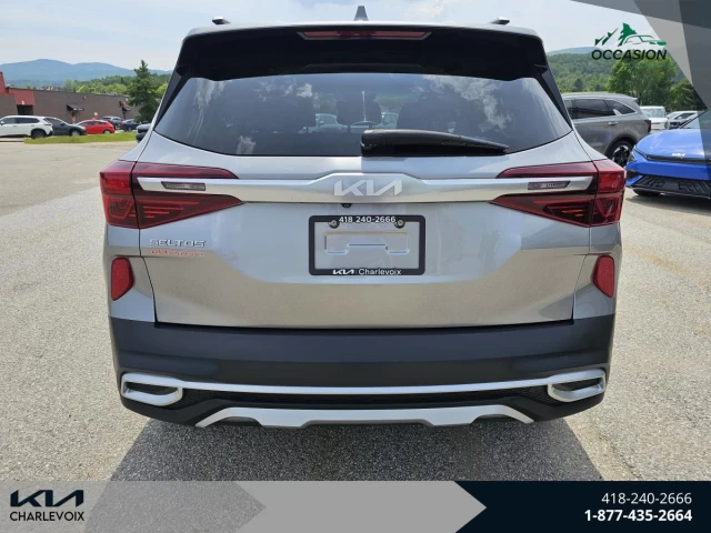 Kia Seltos SX Turbo AWD w/Burgundy Interior 2023