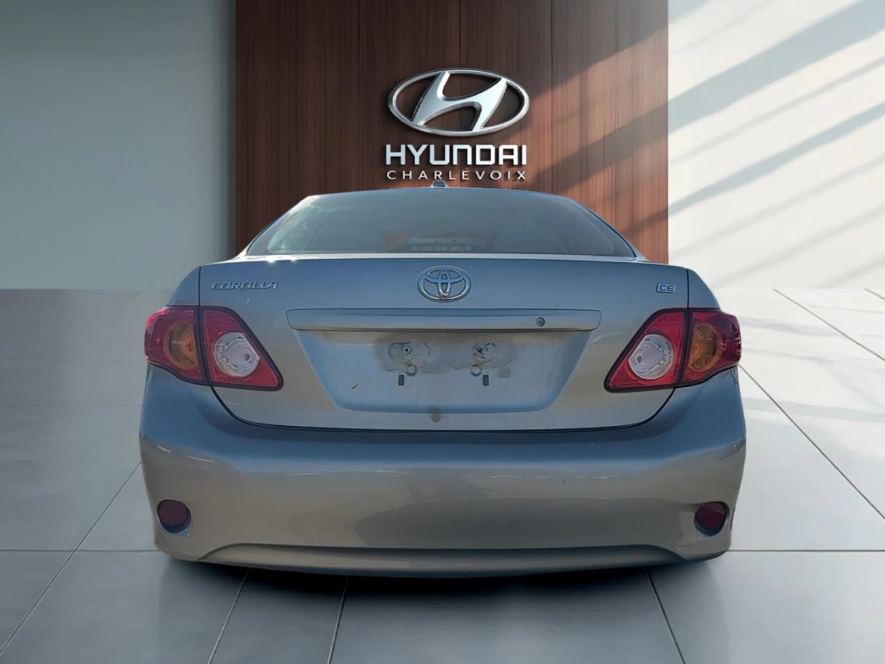 2010 Toyota Corolla
                                                    4dr Sdn Auto CE Image principale