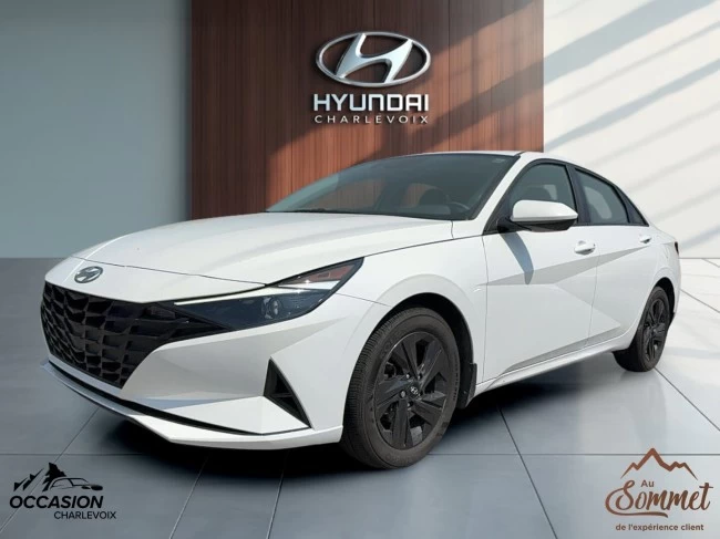 Hyundai Elantra - 2023