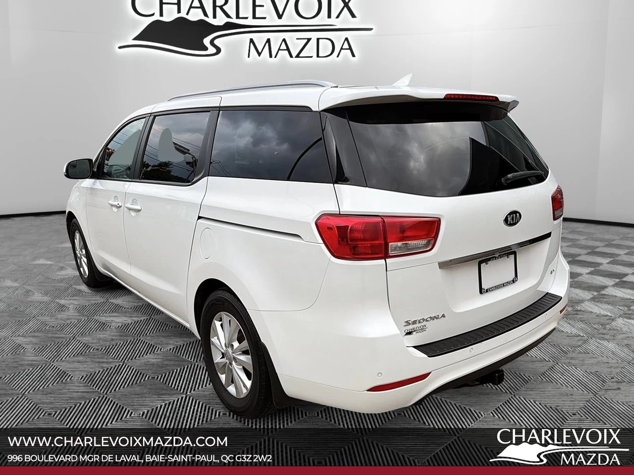 2018 Kia Sedona LX Image principale
