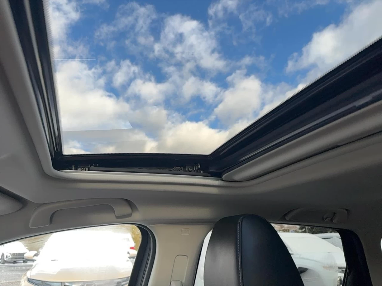 2022 Mazda CX-5 GS AWD Main Image