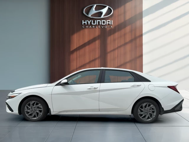Hyundai Elantra Preferred IVT 2024