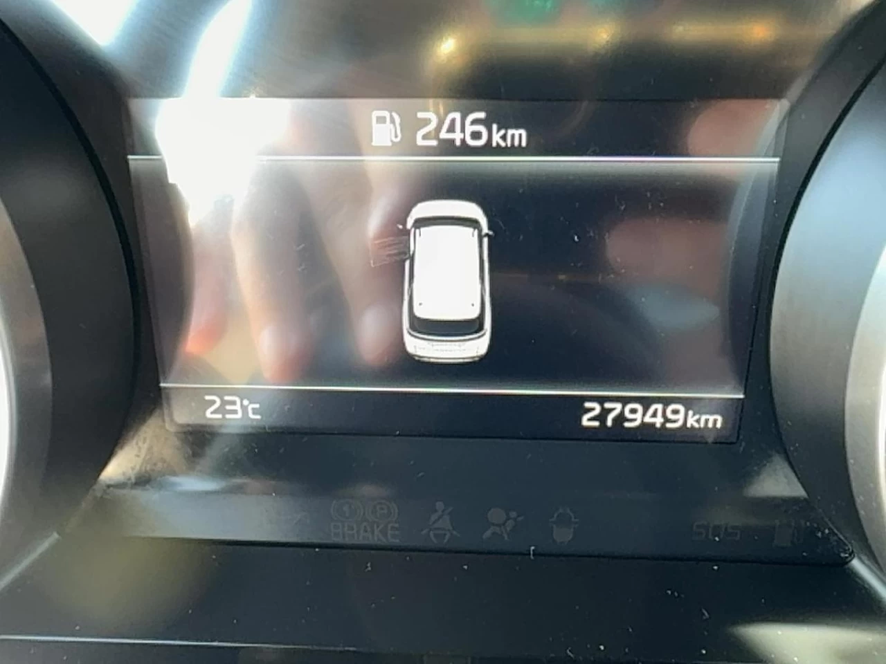 2024 Kia Carnival LX FWD Main Image